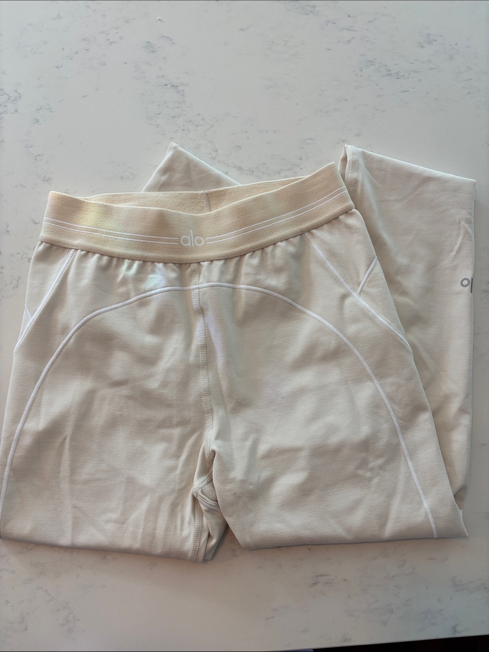 Alo oat milk white legging